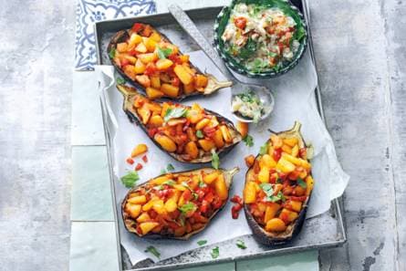 Aubergine met batata harra (pittige aardappel)