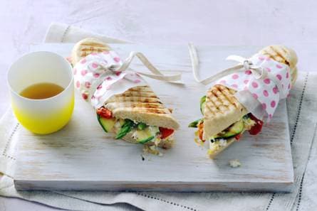 Panini met ricotta, citroen en aspergetips