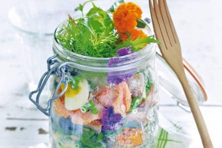 Aardappelsalade met gerookte zalm