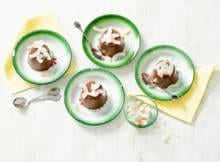 Twee smaken die heel goed samen gaan in dit toetje: chocolade en kokos. 