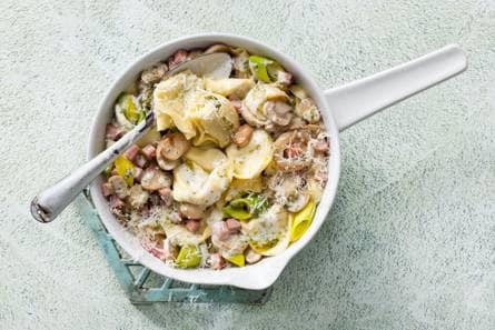 Tortelloni met ham en pesto