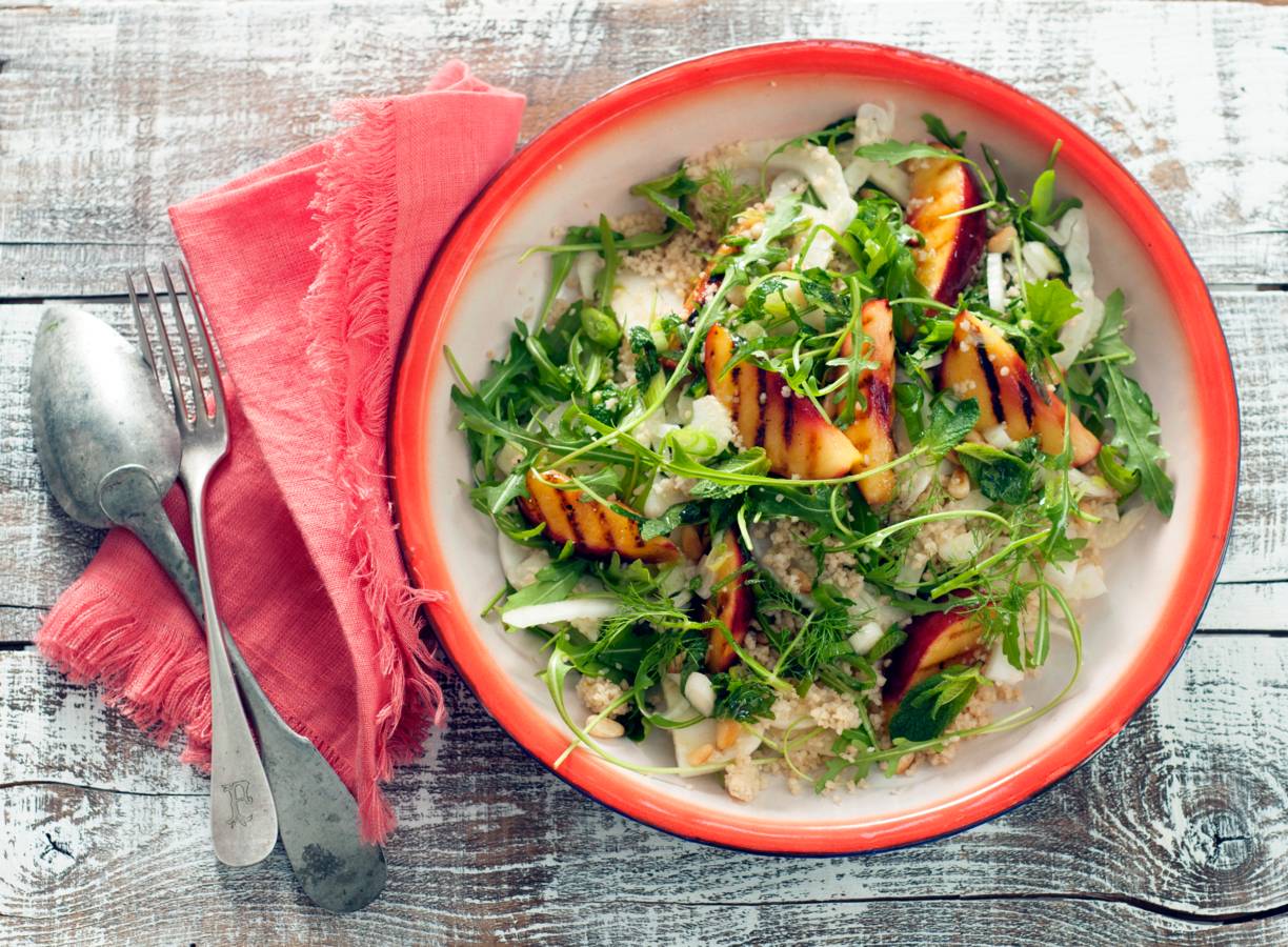 Couscoussalade met gegrilde nectarines