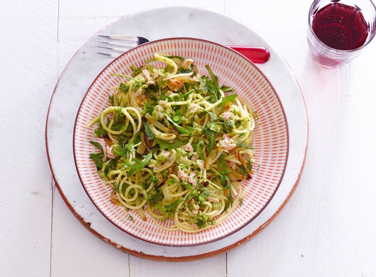 Verse spaghetti met tonijn-doperwtenpesto