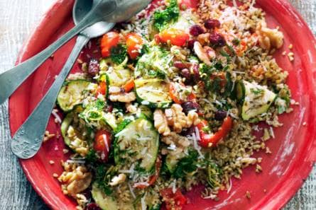 Speltsalade met courgette, peppadew en dille