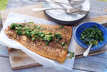 Warm­ge­rook­te zalm met gre­mo­la­ta