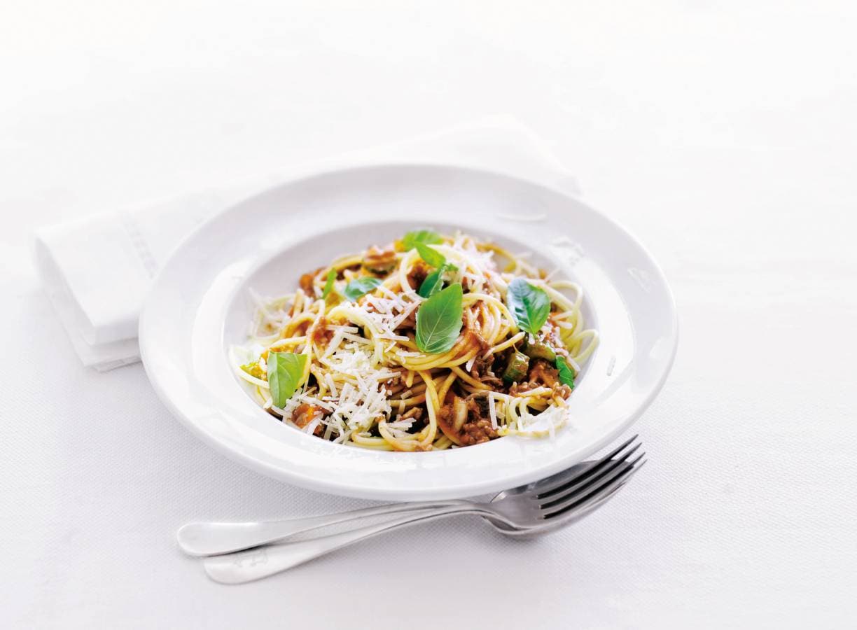Spaghetti bolognese met Parmaham