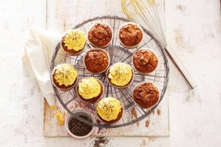 Pompoenmuffins met chiazaad en ahornsiroop