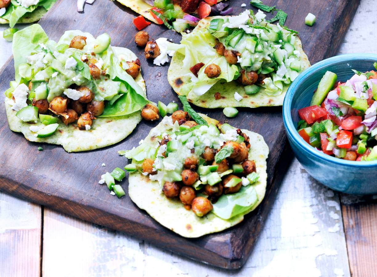 Tortilla's met avocado, kikkererwten en peper