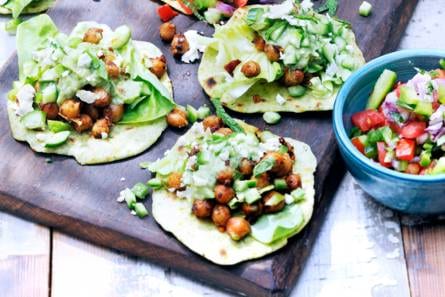Tortilla's met avocado, kikkererwten en peper