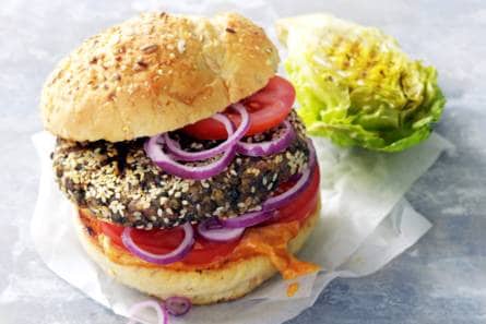 Brood­je lin­zen­bur­ger met ha­ris­sa