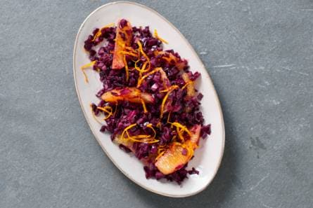 Kruidige rodekool met sinaasappel