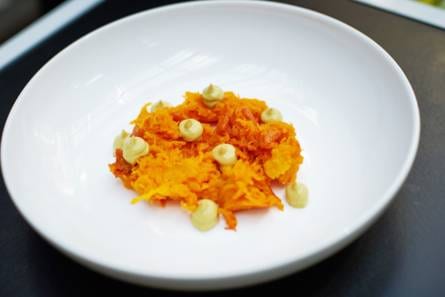 Jonnie Boers pompoen met pistache en rode curry