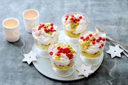 Trifle met meringue, mango en passievrucht