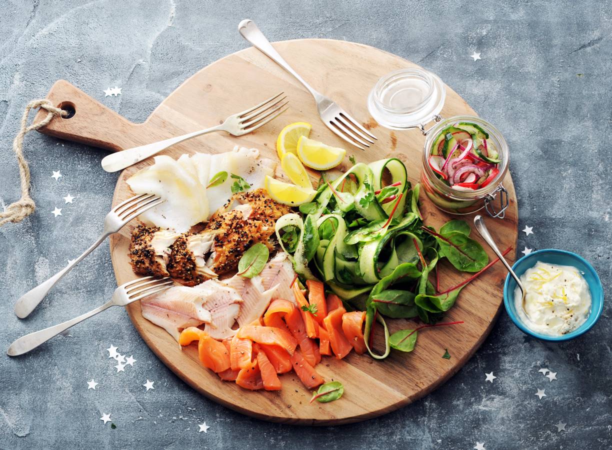 Visplateau met homemade pickle en salade