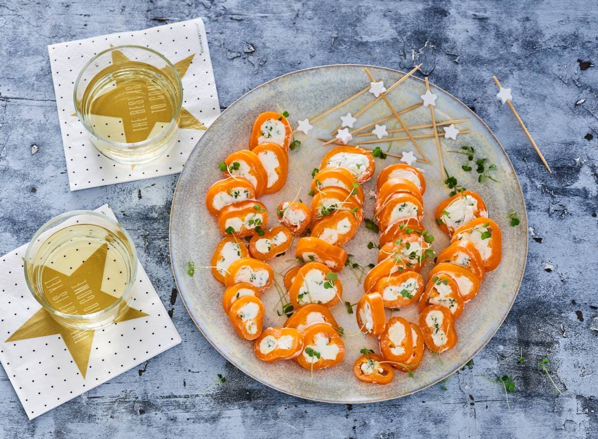 Minipaprika met geitenkaas en rucolakers