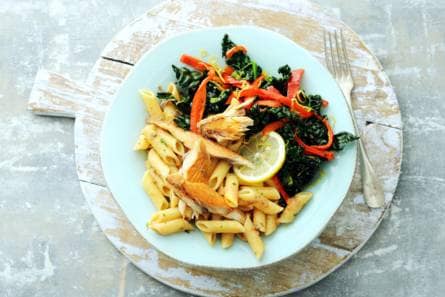 Penne met gerookte makreel en cavolo nero