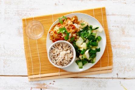 Kipcurry met paksoi en rijst
