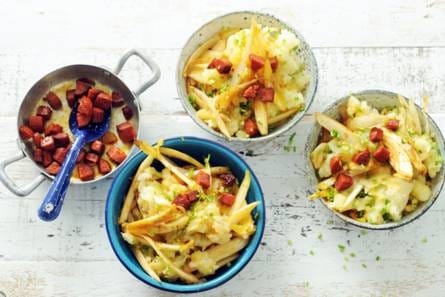 Witte winterstamppot met bieslook & gebakken chorizo