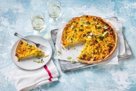 Koolraapquiche met gerookte kip