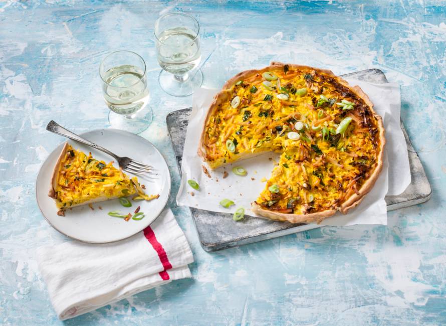 Koolraapquiche met gerookte kip