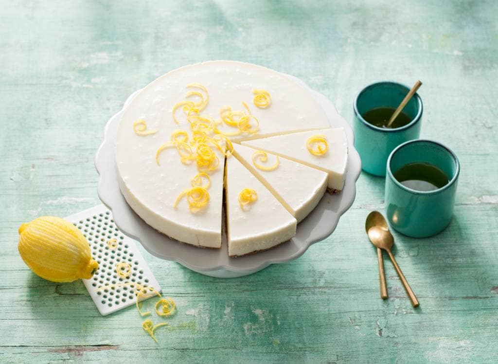 Limoncello-kwarktaart met cantuccinibodem