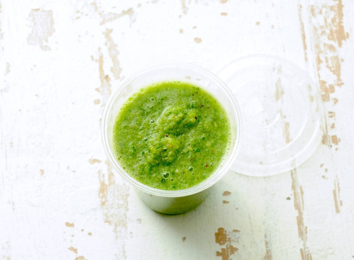 Smoothie kiwi, appelsap, peer en babyboerenkool