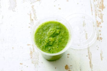 Smoothie kiwi, appelsap, peer en babyboerenkool