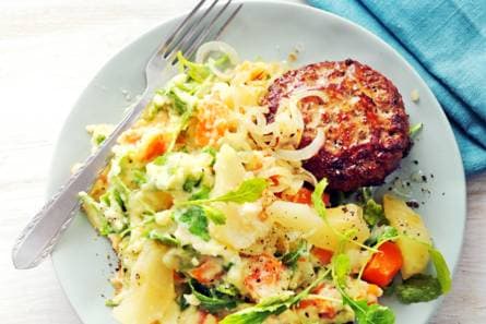 Raapstelenstamppot met beefburger