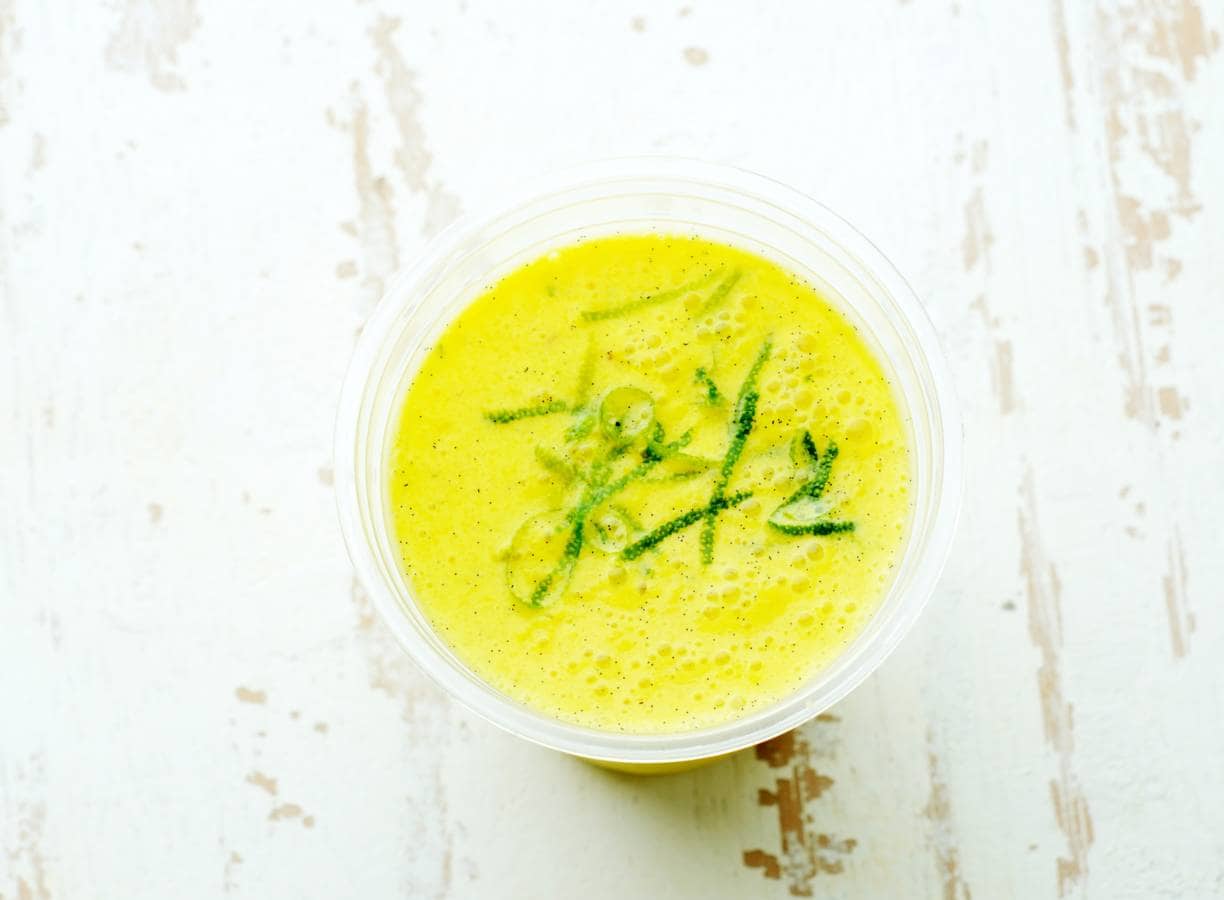 Rijstmelksmoothie met vanille, mango en limoen