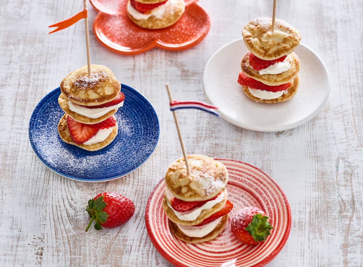 Koningstoren met poffertjes en aardbeien