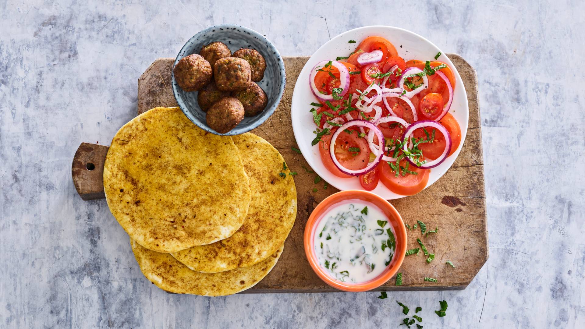 Falafel wrap met frisse tomatensalade recept Allerhande Albert Heijn