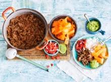 Superzacht rundvlees in een Mexicaans stoofpotje: daar wil je wel een paar uur op wachten. 