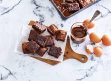 Ei + hazelnootpasta = brownie. Niks meer en zeker niks minder! 