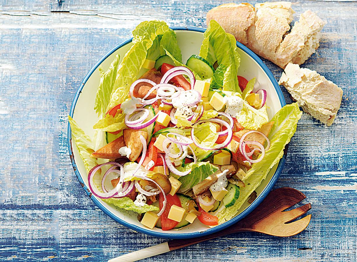 Salade met graskaas en jalapeños