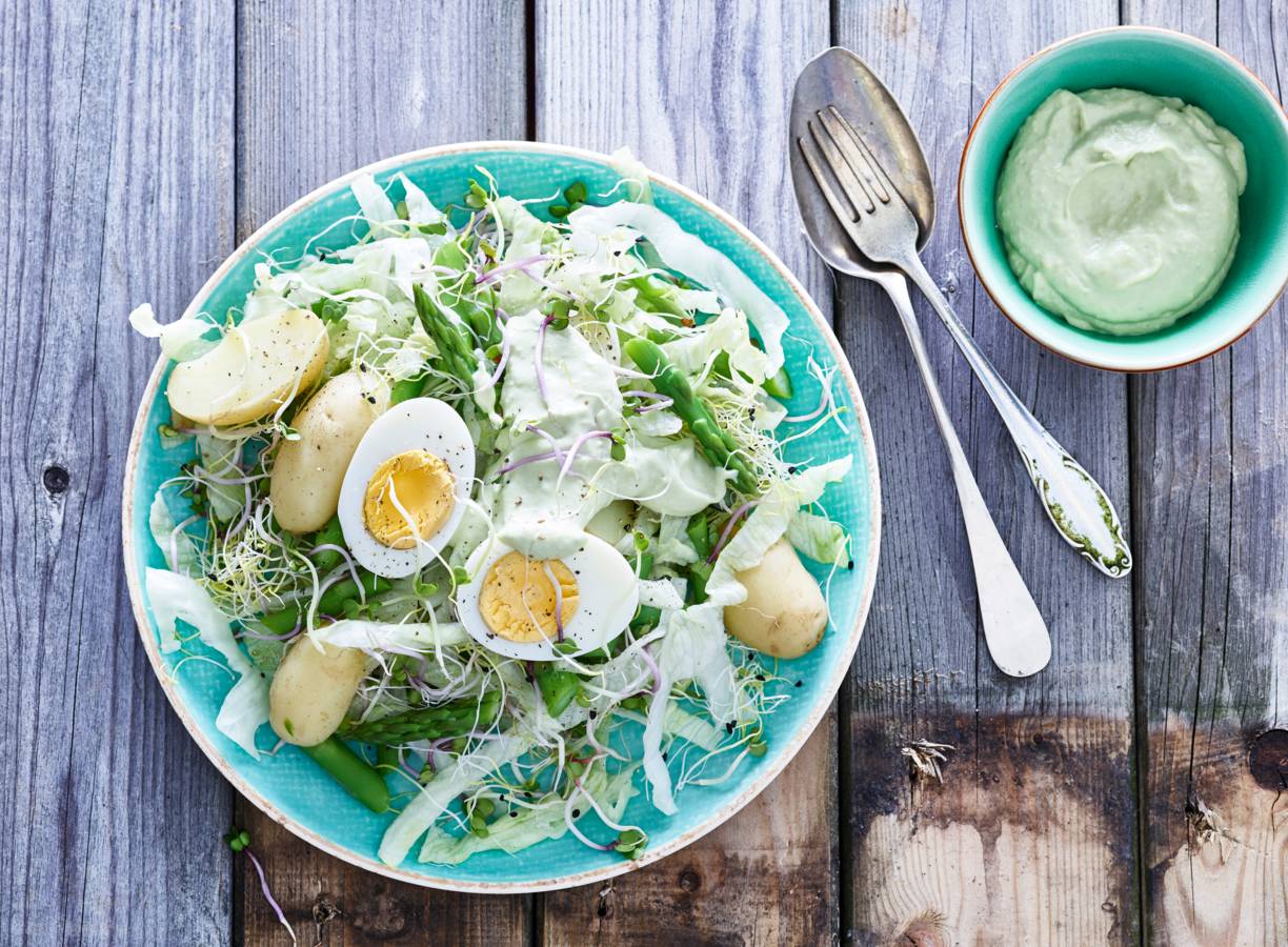 Maaltijdsalade met avocadomayo