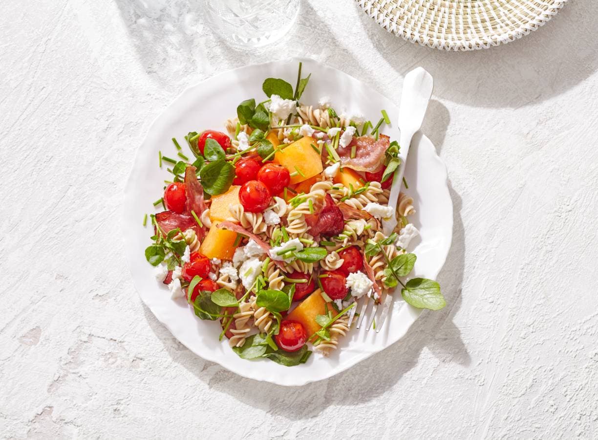 Pastasalade met rauwe ham en meloen