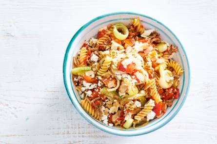 Pasta met paprika-amandelsaus en gegrilde groenten