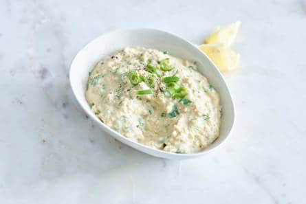 Frisse hummus met zhug
