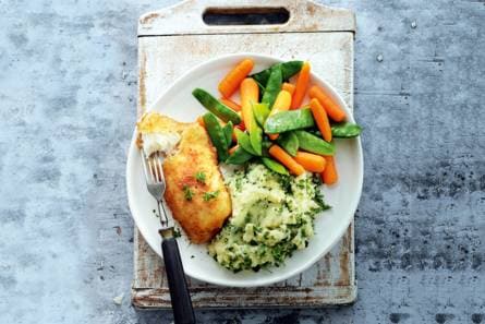 Krokante kabeljauwhaas met peterseliepuree
