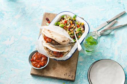 Mexicaanse kipburger met tomatensalsa