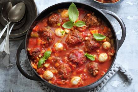 Pasta met gehaktballetjes en mozzarella