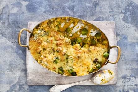 Spruitjesgratin met zoete aardappel