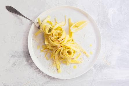 Tagliatelle met saffraan, citroen & parmazaan