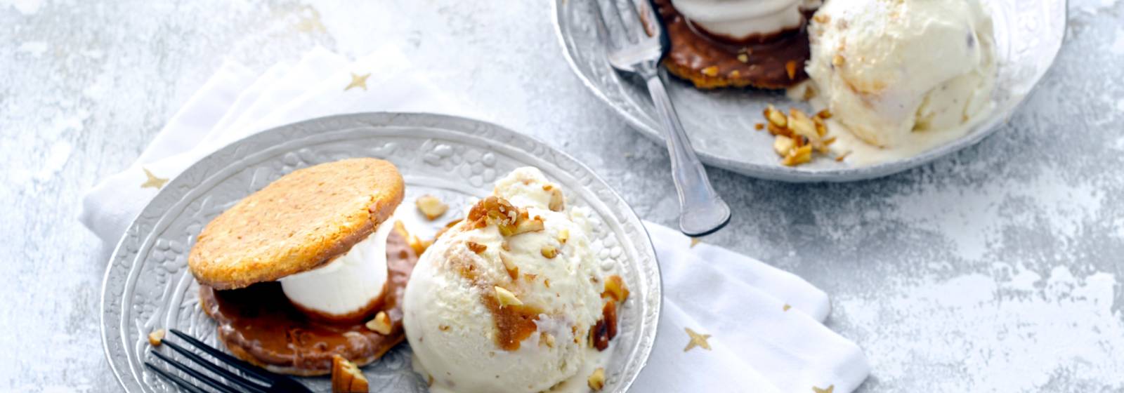 Warme marshmallows met karamelijs en pecannoten recept Allerhande