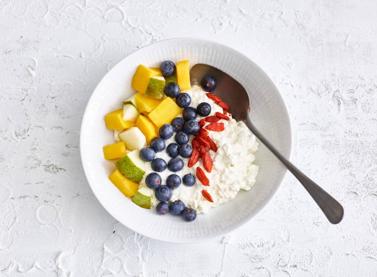 Hüttenkäse fruitbowl
