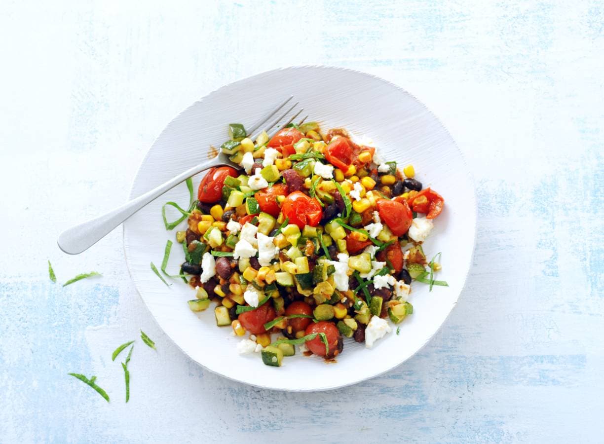 Zwarte-bonenstoof met feta