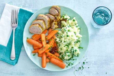 Gekruide varkenshaas met puree en honingworteltjes