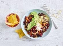 Vlees wordt avocado in deze nieuwe variant van de chili con carne. Sin carne dus deze keer!