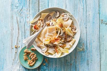 Romige paccheri met witlof en pancetta