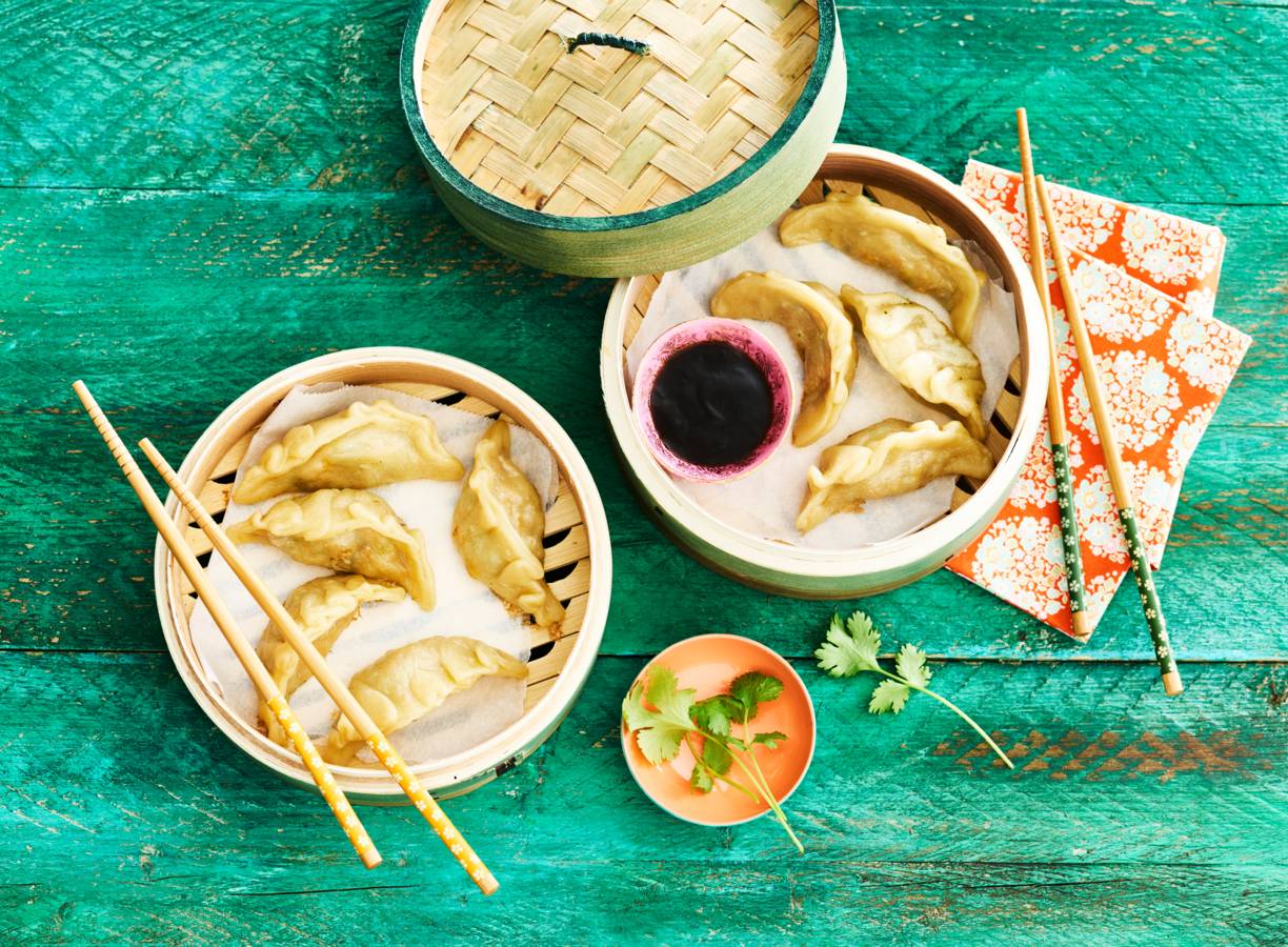 Groentedumplings met zoete aardappel, prei en shiitake
